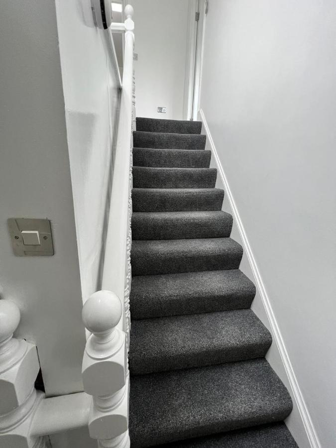 Lovely 2 Bedroom Flat With Roof Terrace In London Nw6 Zewnętrze zdjęcie