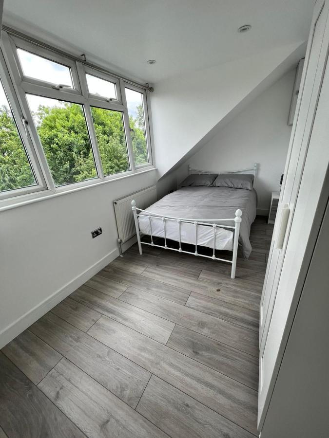 Lovely 2 Bedroom Flat With Roof Terrace In London Nw6 Zewnętrze zdjęcie